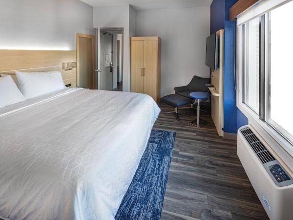 Holiday Inn Express & Suites - Atlanta Downtown, an IHG Hotel : photo 5 de la chambre suite lit king-size – non-fumeurs