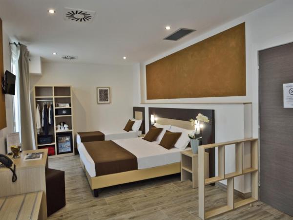 Hotel Luxor Florence : photo 4 de la chambre suite junior avec balcon