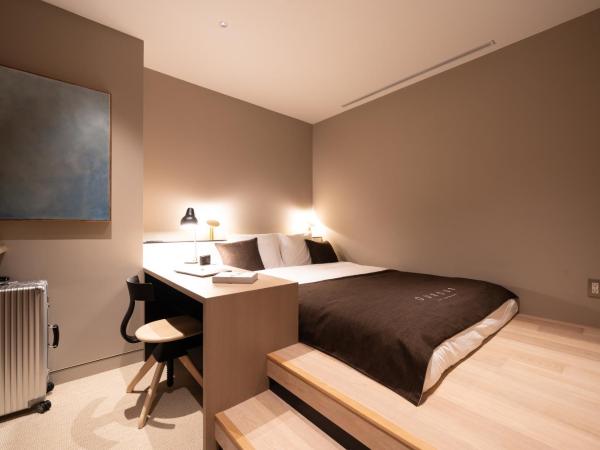 CAFE/MINIMAL HOTEL OUR OUR : photo 3 de la chambre chambre lit queen-size