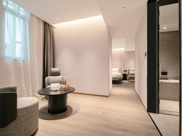 Atour Hotel Shanghai Lujiazui Pudong Avenue : photo 3 de la chambre jimu suite with bathtub