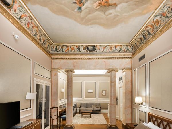 Catalonia Las Cortes : photo 4 de la chambre suite junior