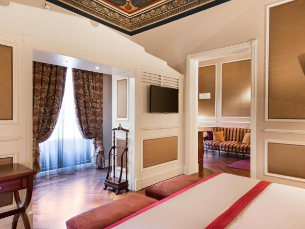 Catalonia Las Cortes : photo 3 de la chambre suite