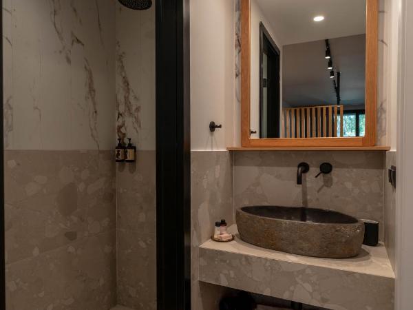 Athesense Suites : photo 8 de la chambre chambre double deluxe avec balcon