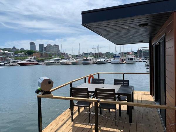 Marina Port de Québec 1 - Maison flottante : photo 5 de la chambre mobile home