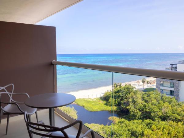 Royalton Splash Riviera Cancun, An Autograph Collection All-Inclusive Resort : photo 7 de la chambre suite junior deluxe