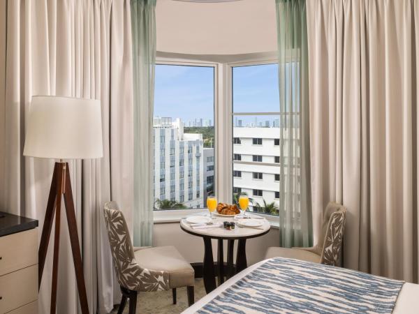 The Palms Hotel & Spa : photo 3 de la chambre hébergement 1 lit king-size - vue sur ville