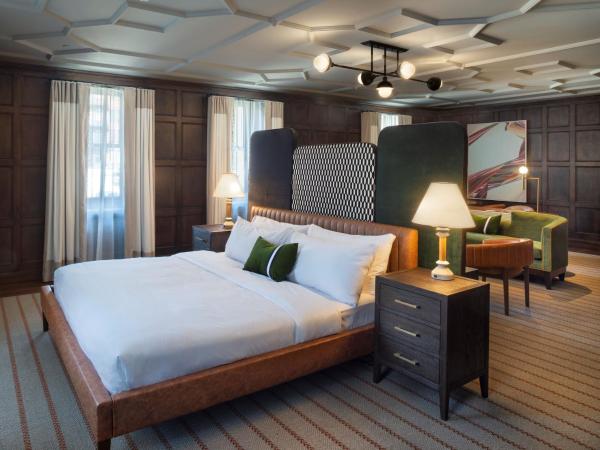 21c Museum Hotel St Louis : photo 2 de la chambre suite lit king-size library