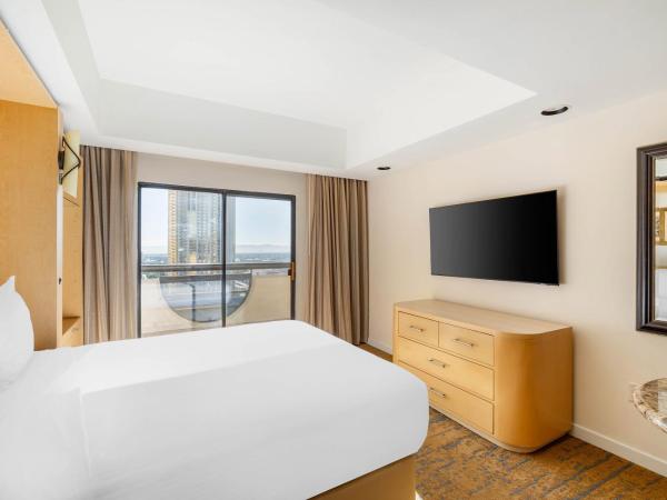 Hilton Vacation Club Polo Towers Las Vegas : photo 2 de la chambre studio 1 lit queen-size avec balcon