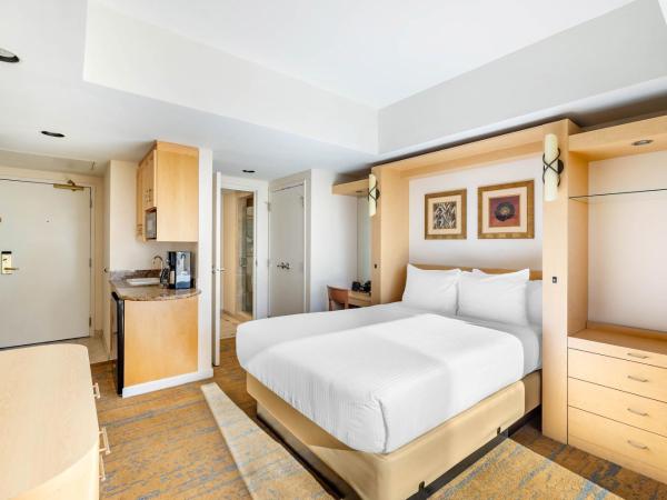 Hilton Vacation Club Polo Towers Las Vegas : photo 5 de la chambre studio 1 lit queen-size avec balcon