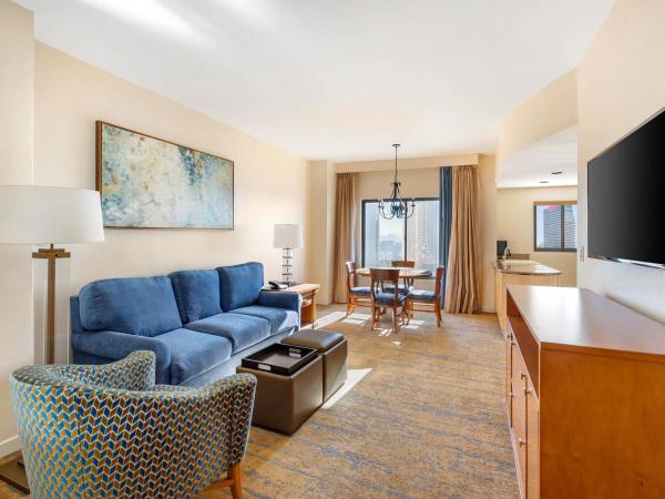 Hilton Vacation Club Polo Towers Las Vegas : photo 4 de la chambre suite 1 chambre lit king-size deluxe avec baignoire adaptée aux personnes à mobilité réduite