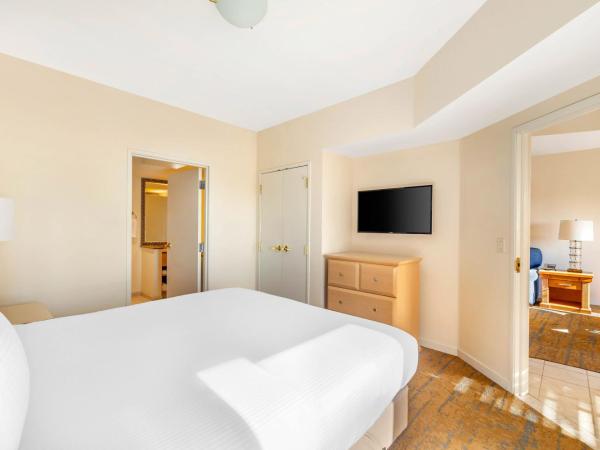 Hilton Vacation Club Polo Towers Las Vegas : photo 3 de la chambre suite 1 chambre lit king-size deluxe avec baignoire adaptée aux personnes à mobilité réduite