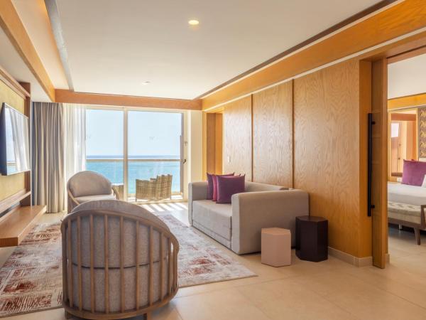 Royalton Splash Riviera Cancun, An Autograph Collection All-Inclusive Resort : photo 3 de la chambre suite présidentielle 1 chambre de luxe diamond club – côté océan 