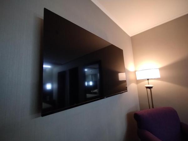 Howard Johnson Plaza by Wyndham Buenos Aires Florida Street : photo 5 de la chambre chambre standard lit queen-size