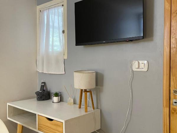 Mora Hostel : photo 4 de la chambre chambre double avec salle de bains privative