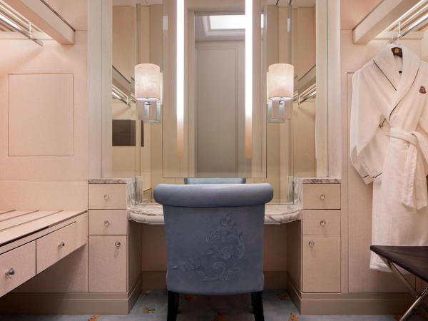 The St. Regis Kuala Lumpur : photo 8 de la chambre royal king suite with lake gardens view