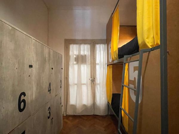 Mora Hostel : photo 1 de la chambre lit dans dortoir mixte de 6 lits