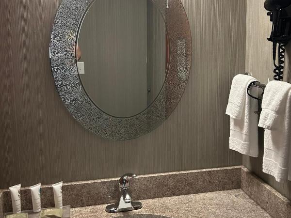 Country Inn & Suites by Radisson, Delta Park North Portland : photo 9 de la chambre chambre avec 2 grands lits queen-size