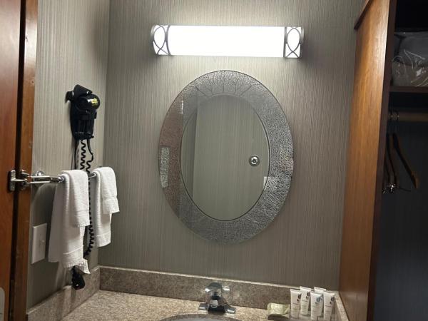 Country Inn & Suites by Radisson, Delta Park North Portland : photo 3 de la chambre chambre avec 2 grands lits queen-size