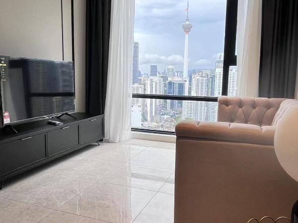 Axon Residence at Pavilion KLCC KL Tower view by KIMIRO : photo 2 de la chambre chambre familiale supérieure