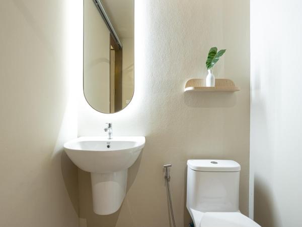 L MINITEL at Night Bazaar Chiangmai : photo 5 de la chambre chambre simple Économique