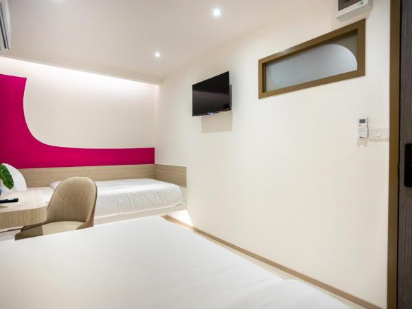 L MINITEL at Night Bazaar Chiangmai : photo 4 de la chambre chambre lits jumeaux Économique