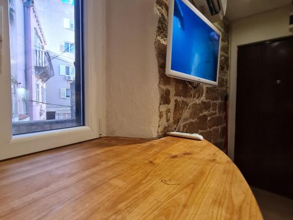 Rooms & Studio Apartments Šibenik : photo 9 de la chambre studio stone