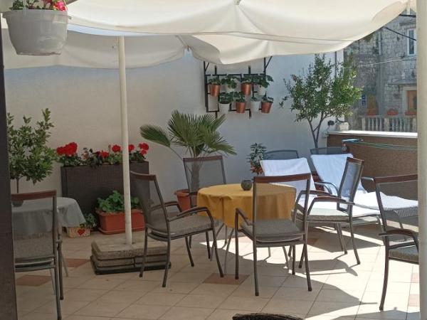 Guest House Klaudija : photo 8 de la chambre appartement 2 chambres