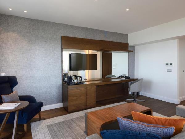 Makedonia Palace : photo 3 de la chambre suite deluxe - vue sur mer