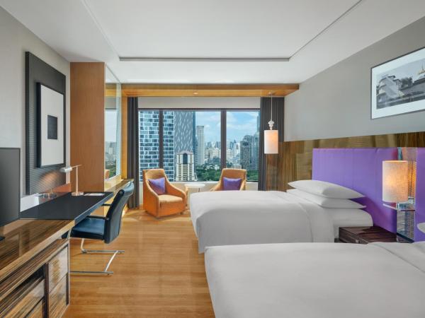 Renaissance Bangkok Ratchaprasong Hotel : photo 2 de la chambre chambre 2 lits doubles deluxe