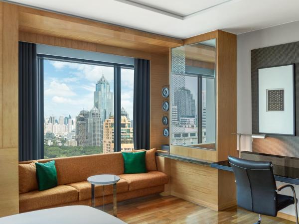 Renaissance Bangkok Ratchaprasong Hotel : photo 5 de la chambre suite studio avec 1 chambre lit king-size