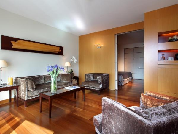 Eurostars Grand Marina Hotel GL : photo 3 de la chambre suite - vue sur ville
