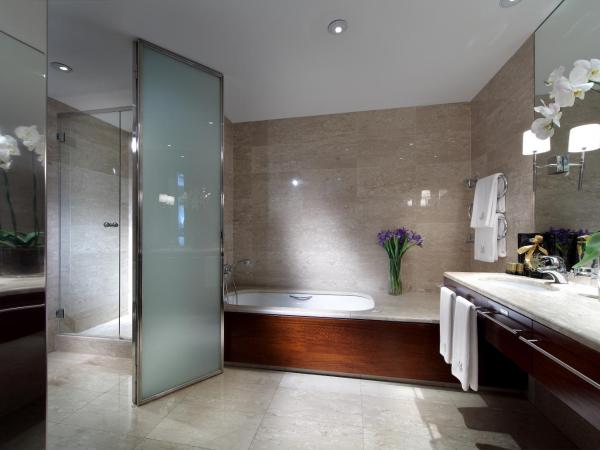 Eurostars Grand Marina Hotel GL : photo 2 de la chambre chambre familiale