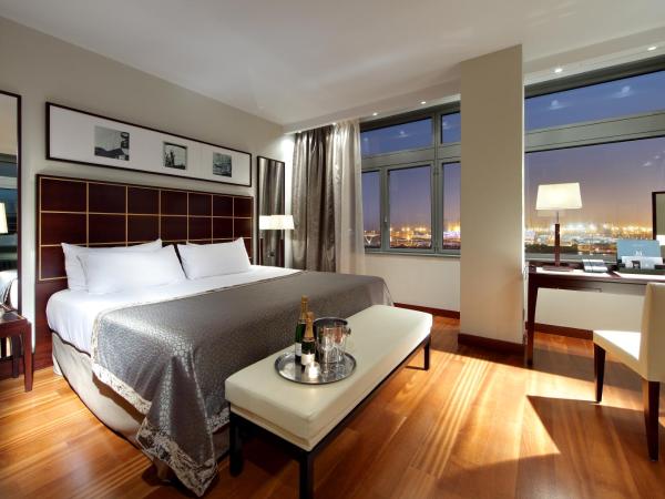 Eurostars Grand Marina Hotel GL : photo 7 de la chambre suite grand marina - vue sur mer