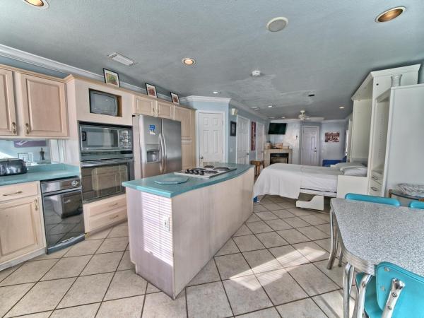 Pineapple Villas : photo 5 de la chambre studio - vue sur piscine 