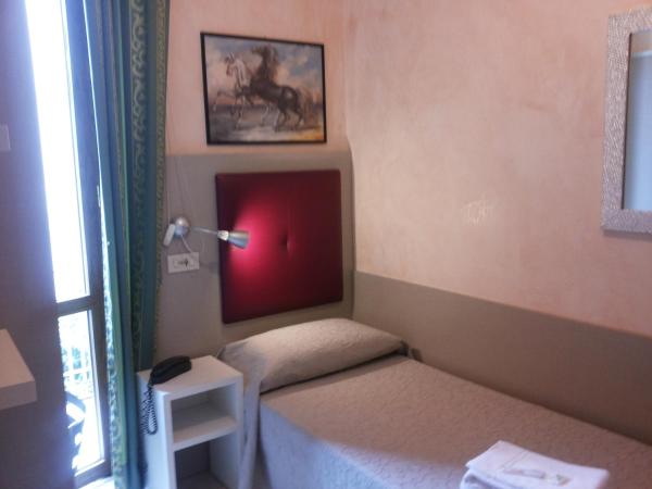 Hotel Le Querce : photo 7 de la chambre chambre simple