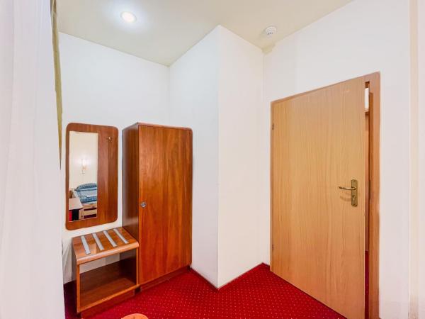 Fry House : photo 3 de la chambre chambre familiale avec salle de bains privative