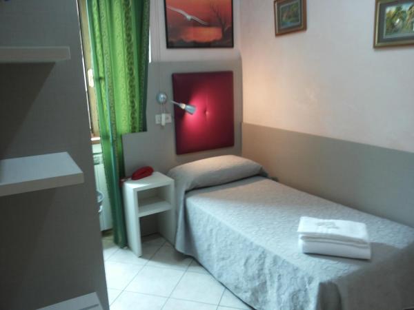 Hotel Le Querce : photo 3 de la chambre chambre simple