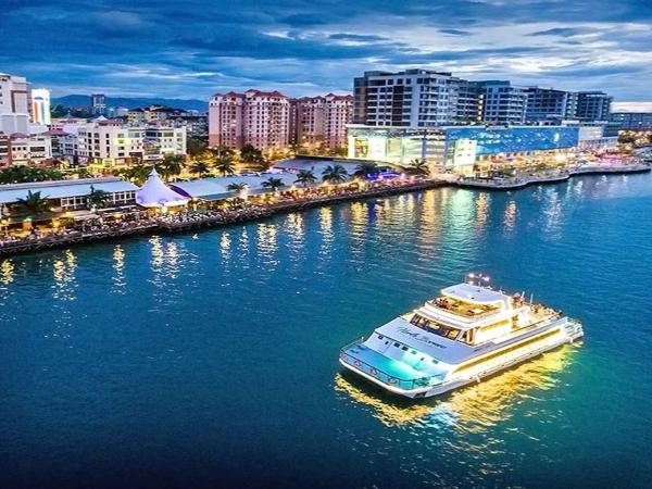 Ber-Santai at Marina Court : photo 2 de la chambre appartement 3 chambres