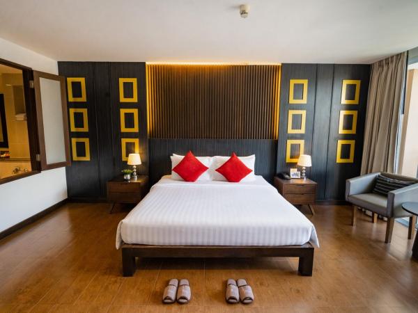 Hotel J Pattaya - SHA Extra Plus : photo 2 de la chambre suite junior