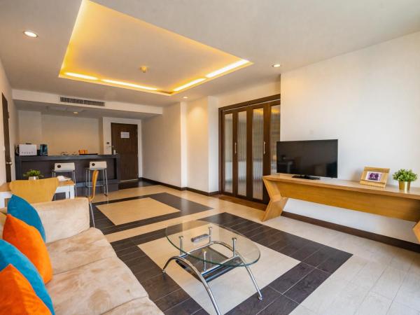 Hotel J Pattaya : photo 6 de la chambre suite junior