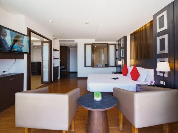 Hotel J Pattaya : photo 4 de la chambre suite présidentielle