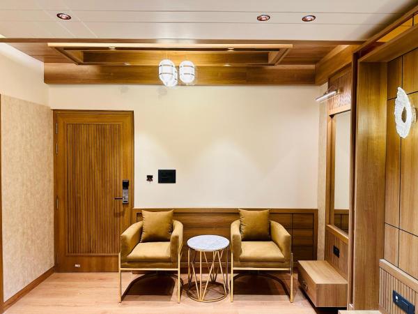 Hotel Safari : photo 9 de la chambre chambre lit king-size