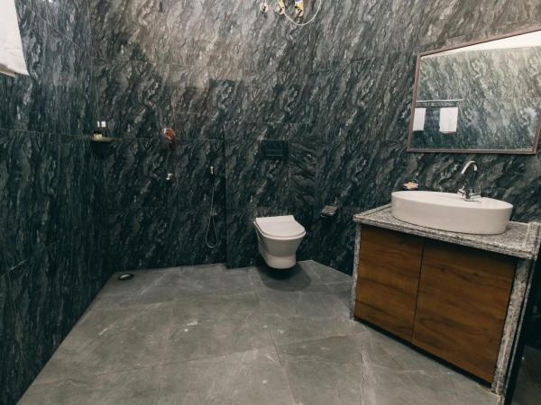 Serenity Hill Resort & Spa - Best resort in Udaipur : photo 7 de la chambre chambre deluxe