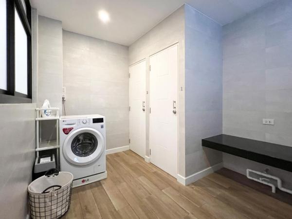 Neveu Premier Residence : Ratchada : photo 6 de la chambre penthouse