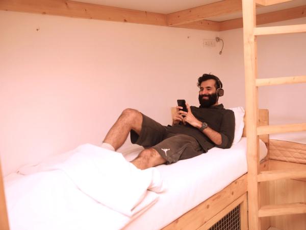 Nap Manor Hostels : photo 2 de la chambre lit dans dortoir mixte de 6 lits