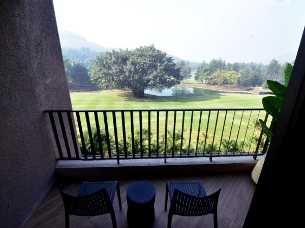 Oxford Golf Resort : photo 5 de la chambre 1 bedroom, and living room golf view 913 sqft, 2 x ensuite at iconic