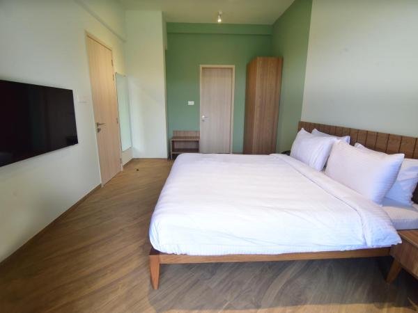 Oxford Golf Resort : photo 8 de la chambre 1 bedroom, and living room golf view 913 sqft, 2 x ensuite at iconic