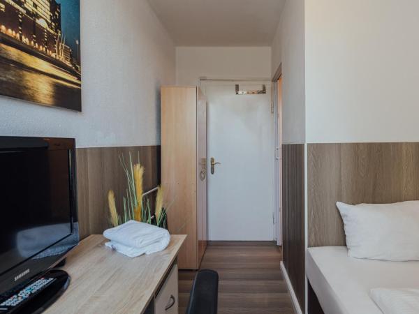 Hotel Hanseat Hamburg : photo 5 de la chambre chambre simple standard