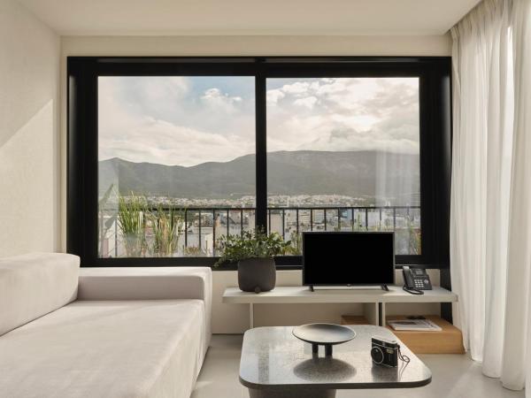 The Newel Psychiko : photo 1 de la chambre suite affaires