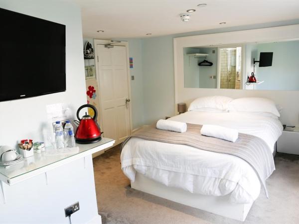 Churchill Brighton : photo 2 de la chambre chambre double avec salle de bains privative